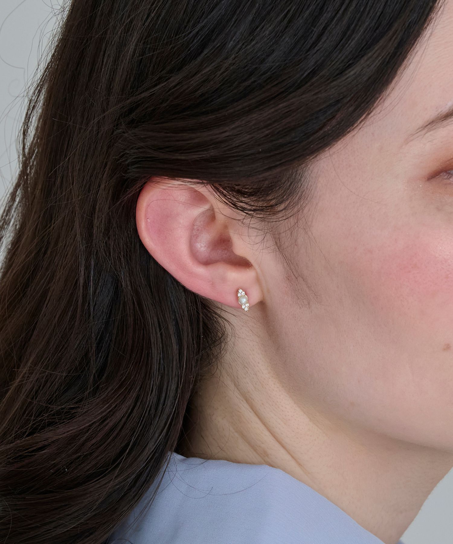 Phoebe「【痛くないシリーズ/金属アレルギー対応】パールビジューライトフィットイヤリング　結婚式/セレモニー」|イヤリング|ホワイト