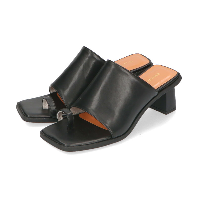 ORiental TRaffic「【アウトレット価格】変形ヒール甲深トングサンダル/31252 トング サンダル 人気 トレンド」|サンダル|