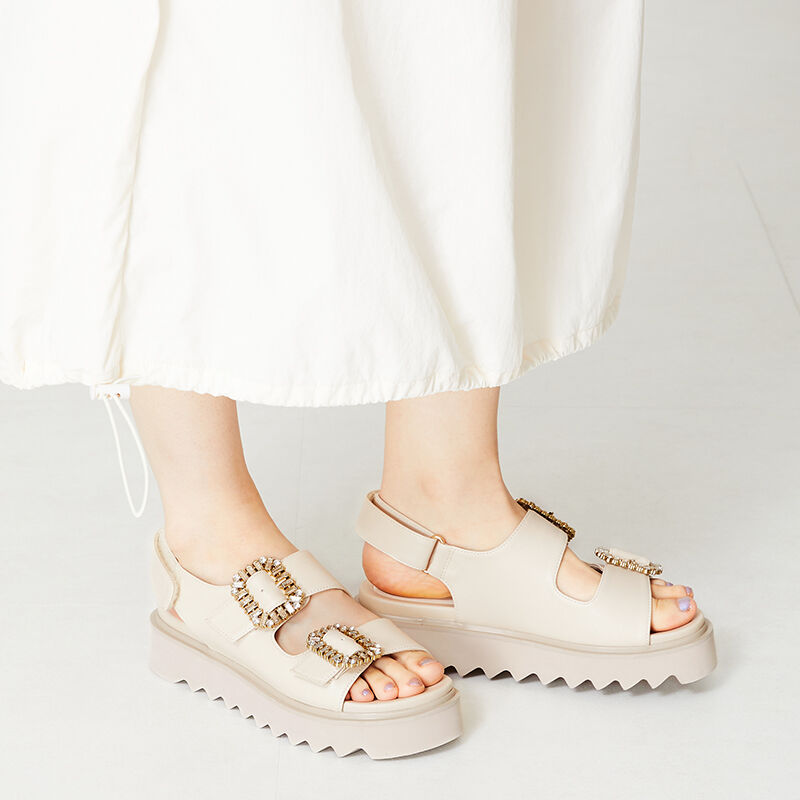 ORiental TRaffic「【アウトレット価格】厚底ビジューバックルサンダル/41201 スポサン 人気 トレンド 売れてる」|サンダル|