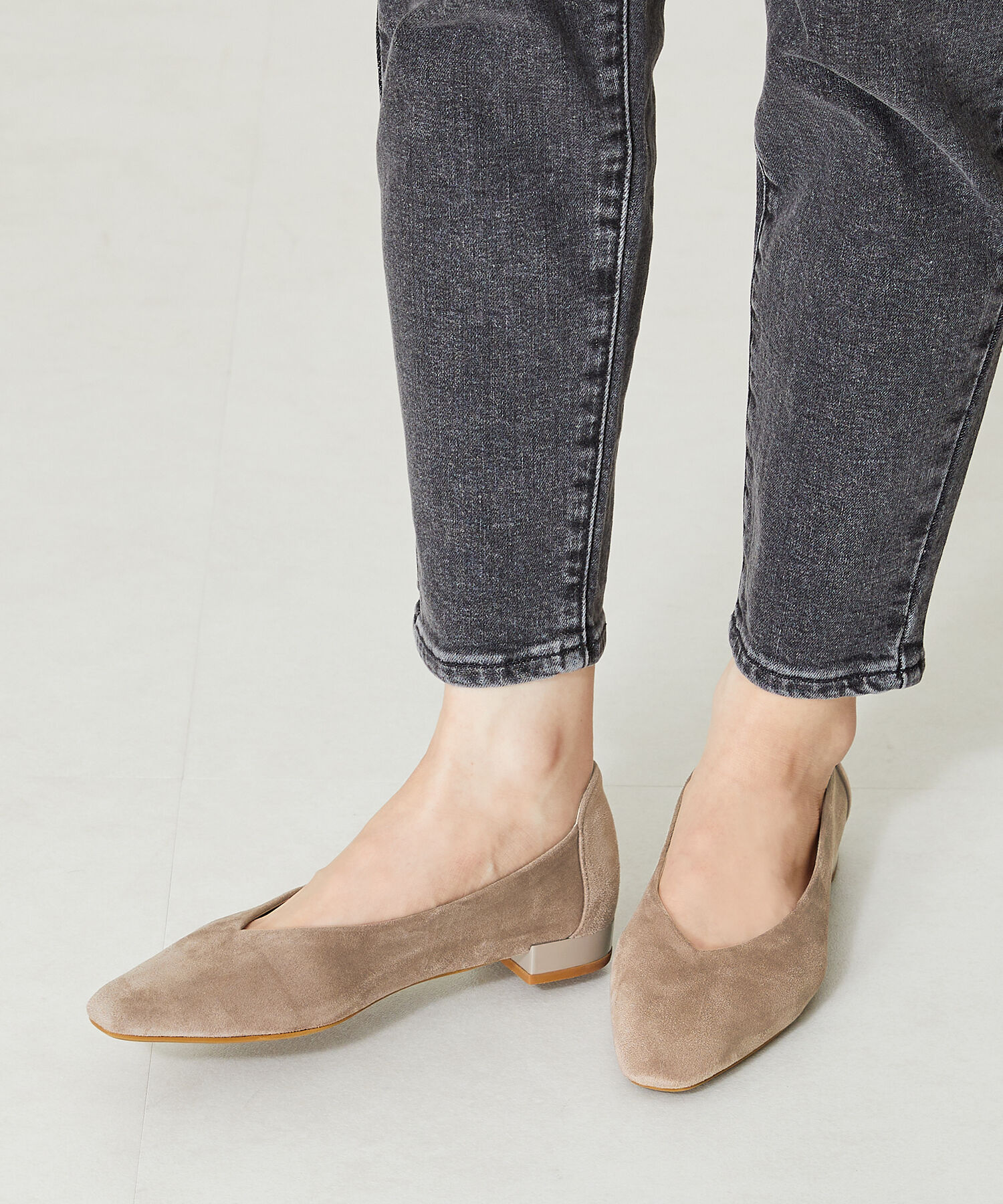 WA Oriental TRaffic「やわらかVカットフラットパンプス/42111」|パンプス|