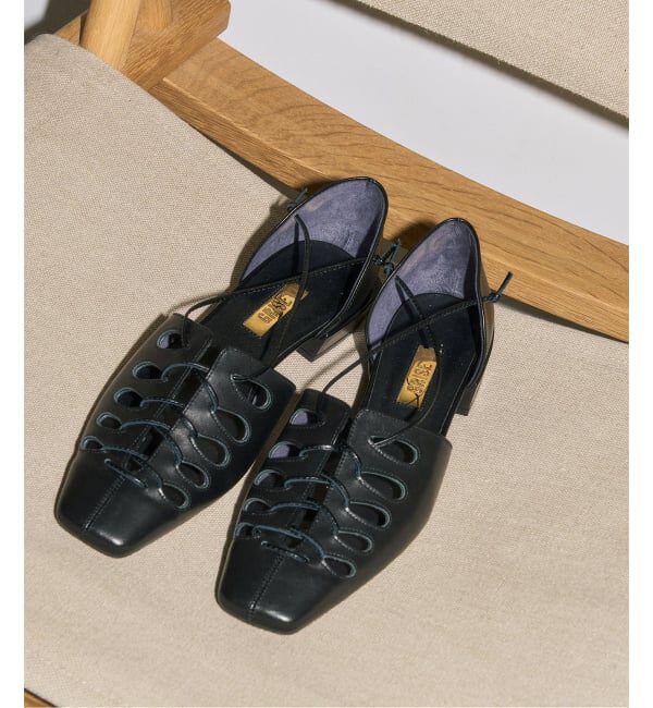 GRISE「《予約》GRISEレザースクエアカットワークレースアップフラット」|その他|ブラック