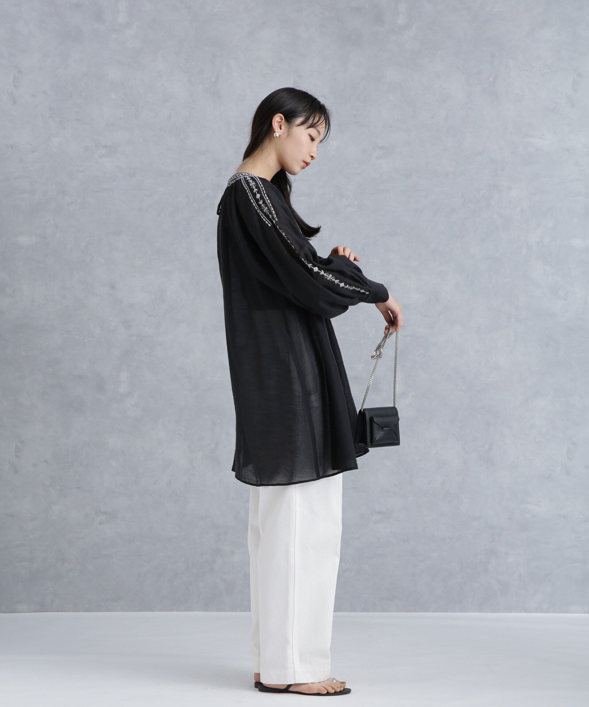 nano･universe「刺繍スモッキングギャザーチュニック」|シャツ・ブラウス|