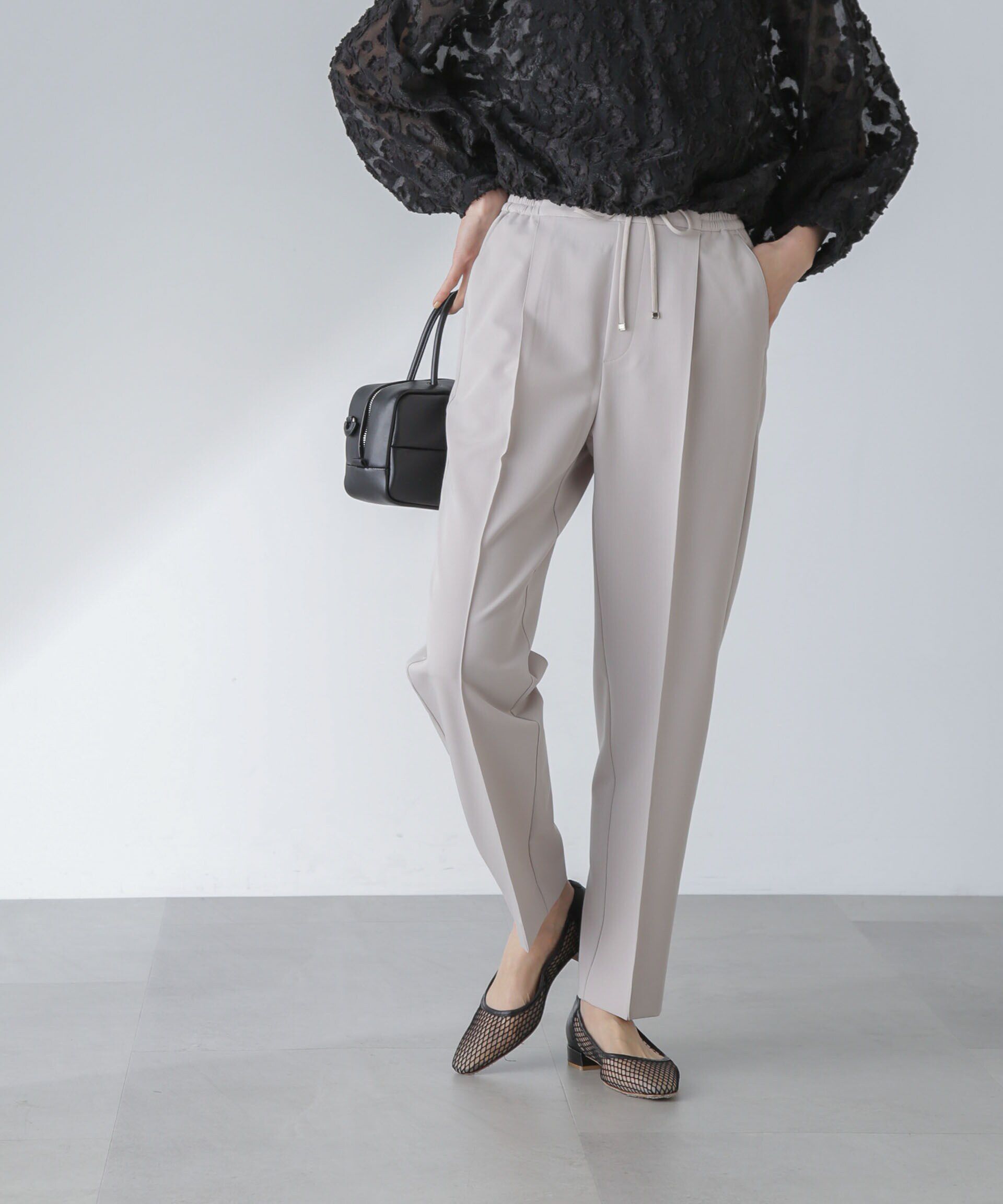 nano･universe「ピンタックイージーテーパードパンツ」|チノ|