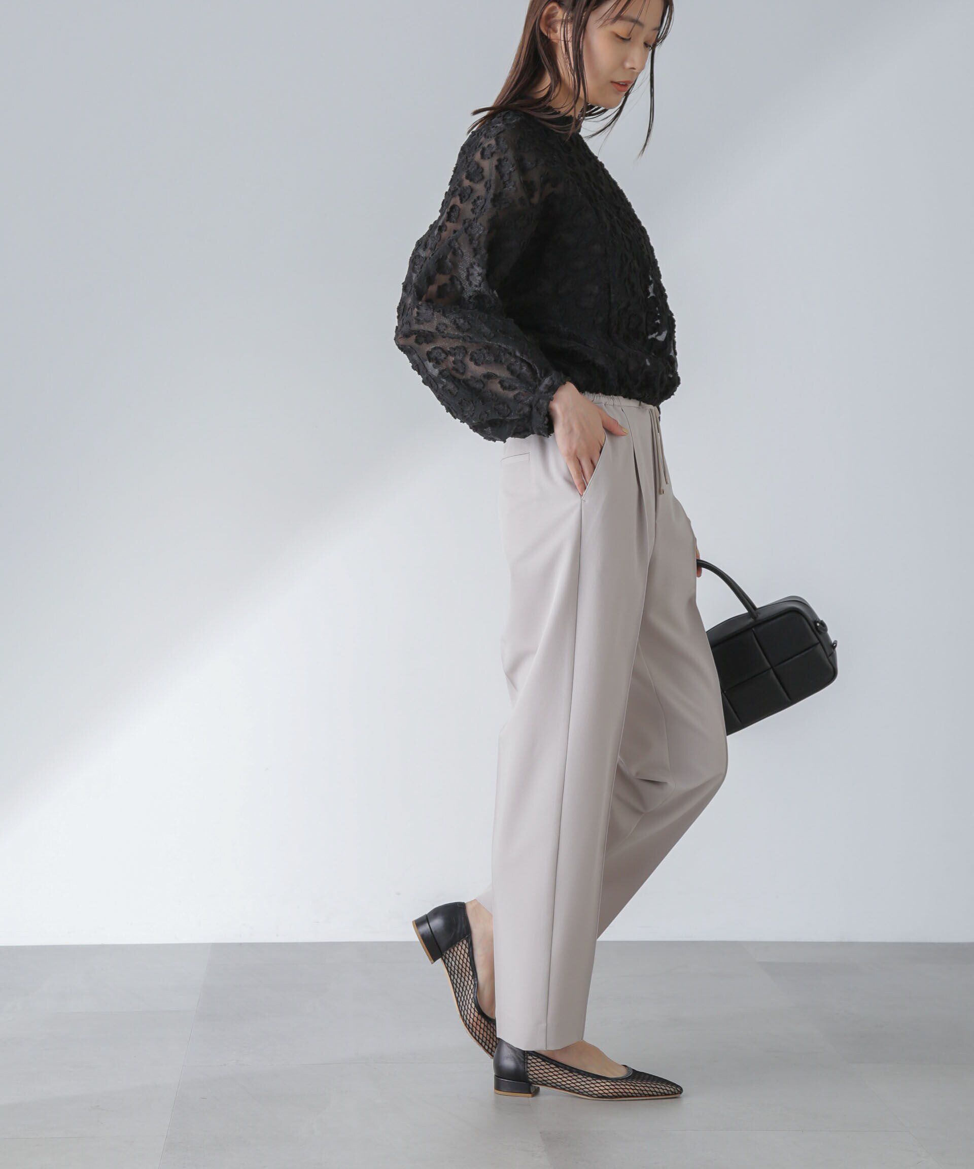 nano･universe「ピンタックイージーテーパードパンツ」|チノ|