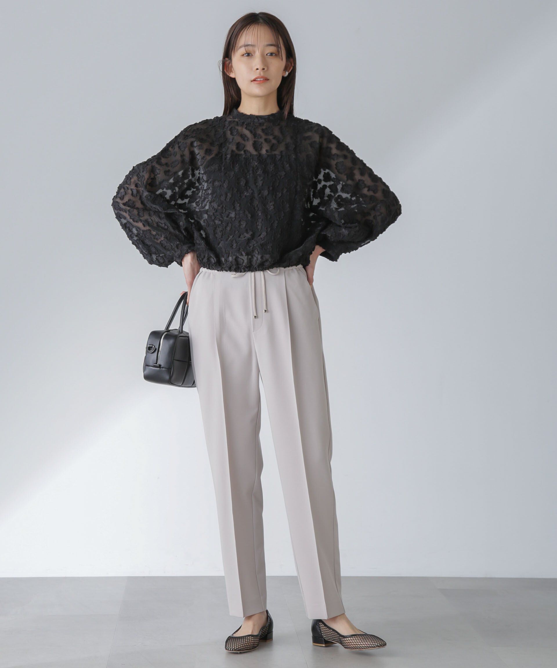 nano･universe「ピンタックイージーテーパードパンツ」|チノ|