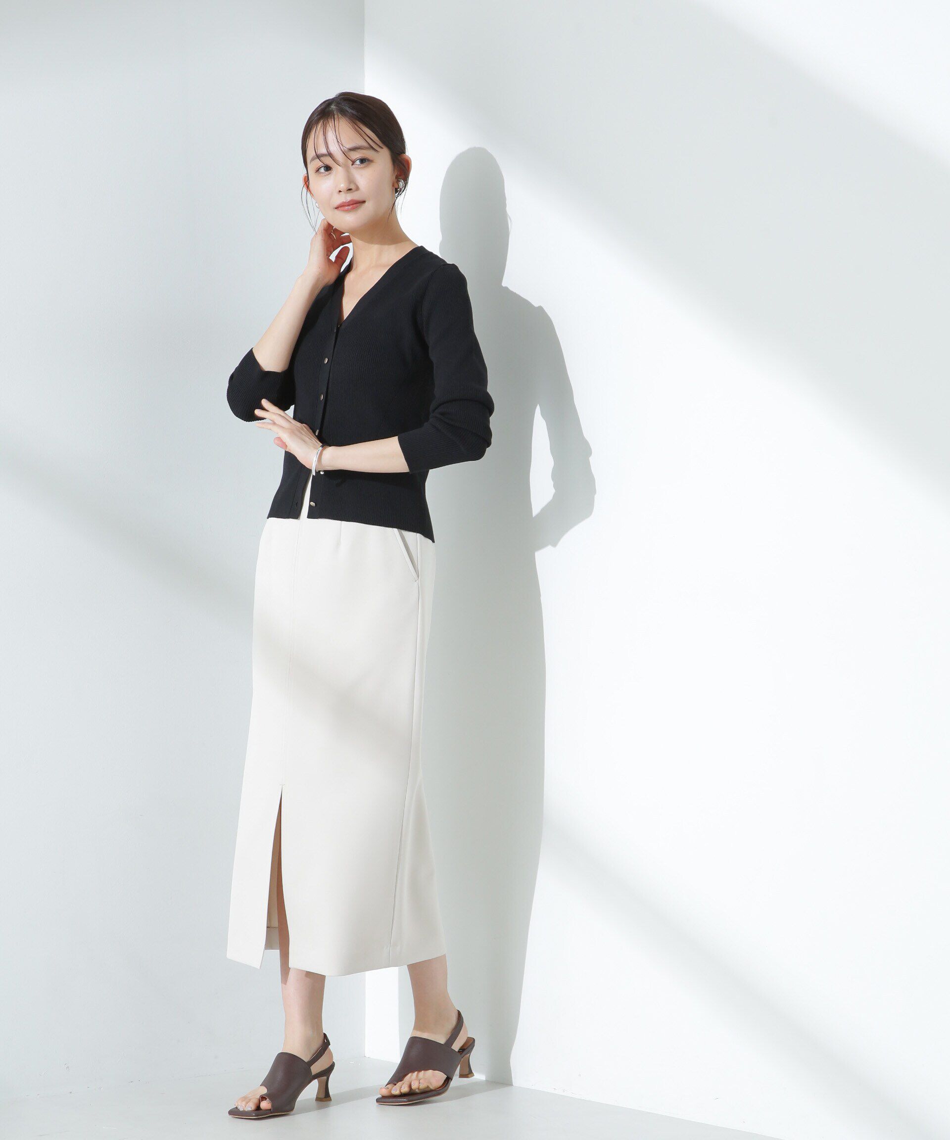 nano･universe「ウォッシャブルハイツイストVネックリブカーディガン」|ニット・セーター|