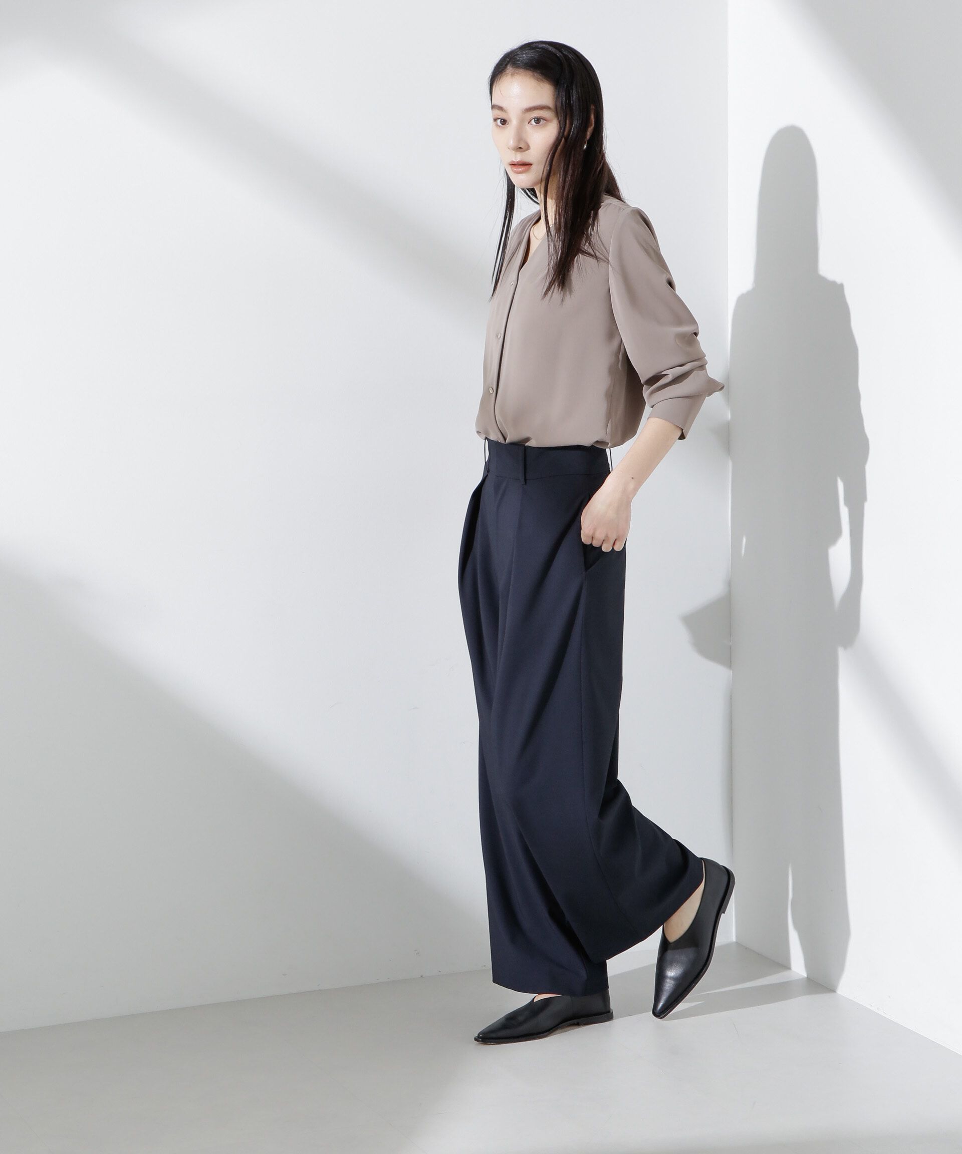 nano･universe「トロストレッチレイヤードタックワイドパンツ（セットアップ可）」|チノ|