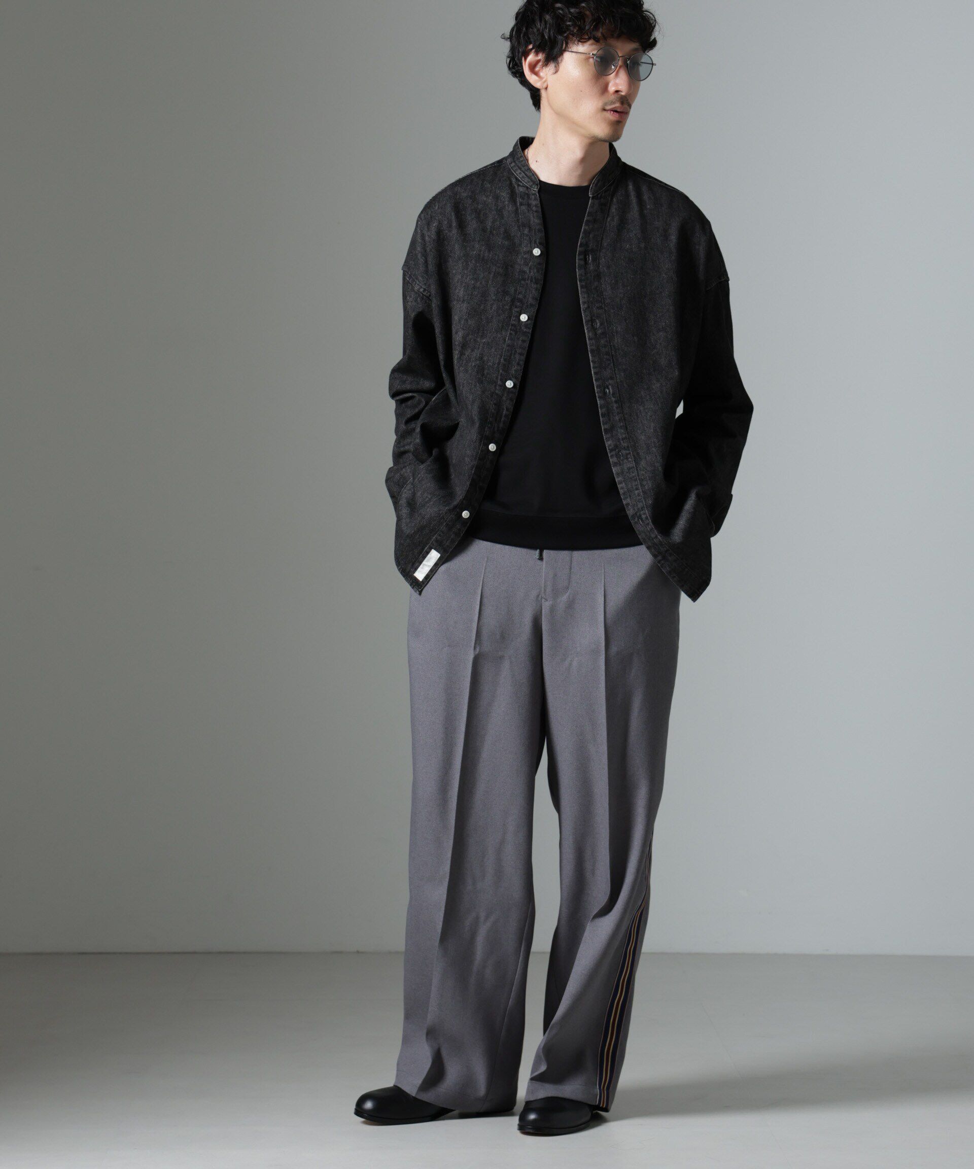 nano･universe「テックツイルサイドストライプイージーパンツ」|チノ|