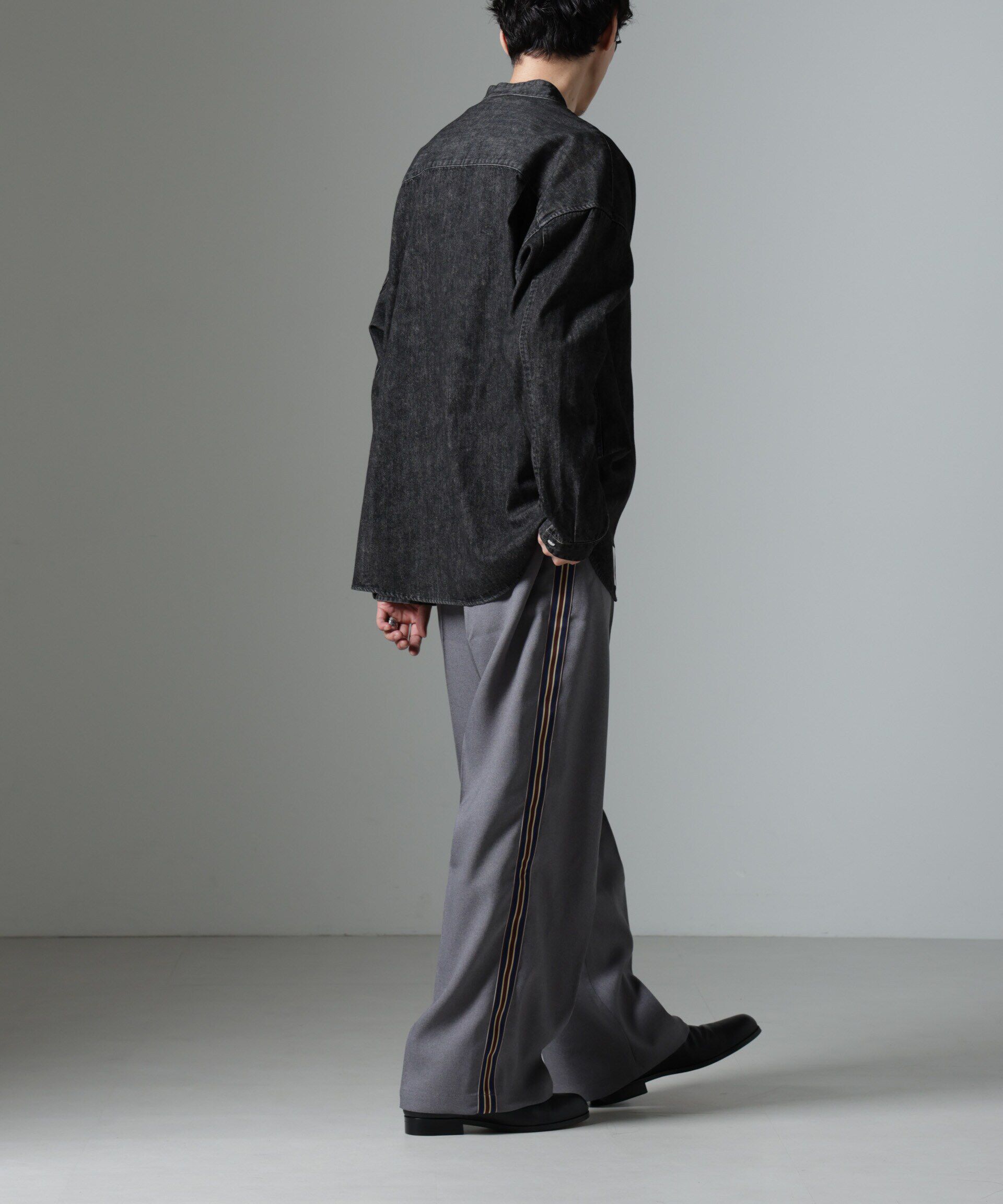 nano･universe「テックツイルサイドストライプイージーパンツ」|チノ|