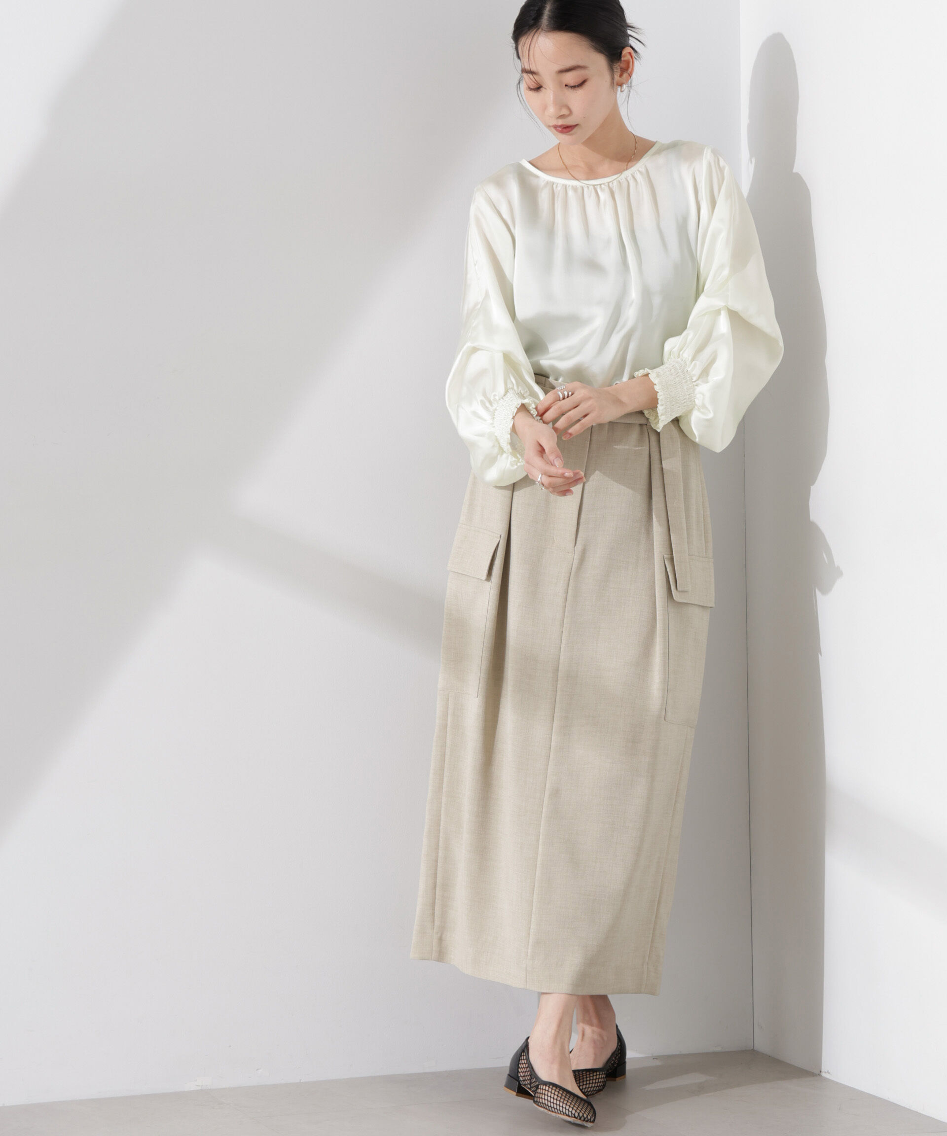 nano･universe「2WAYデザインスリーブサテンブラウス」|シャツ・ブラウス|