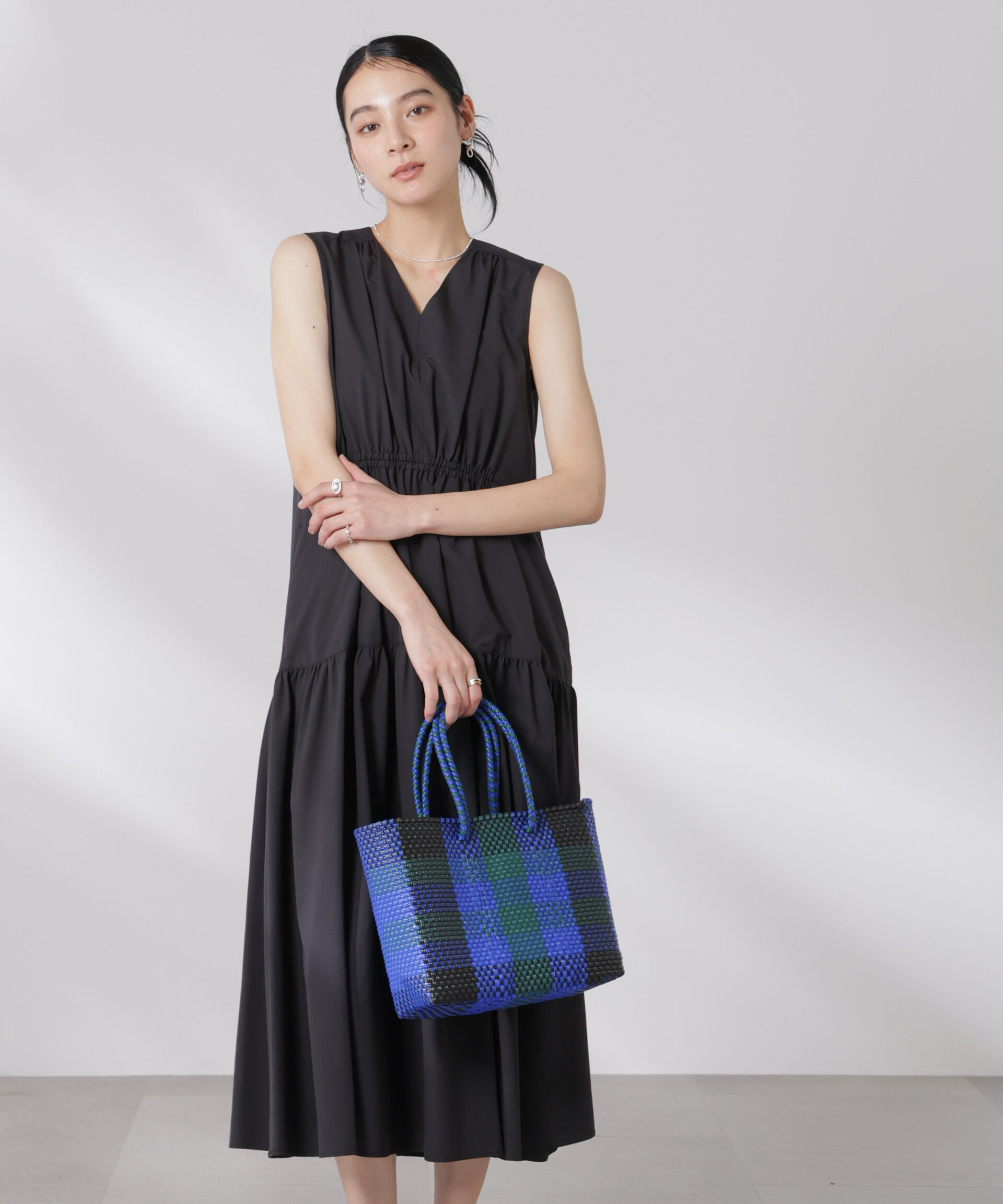 nano･universe「MINOTECH(R)Vネックギャザーティアードワンピース」|ワンピース|