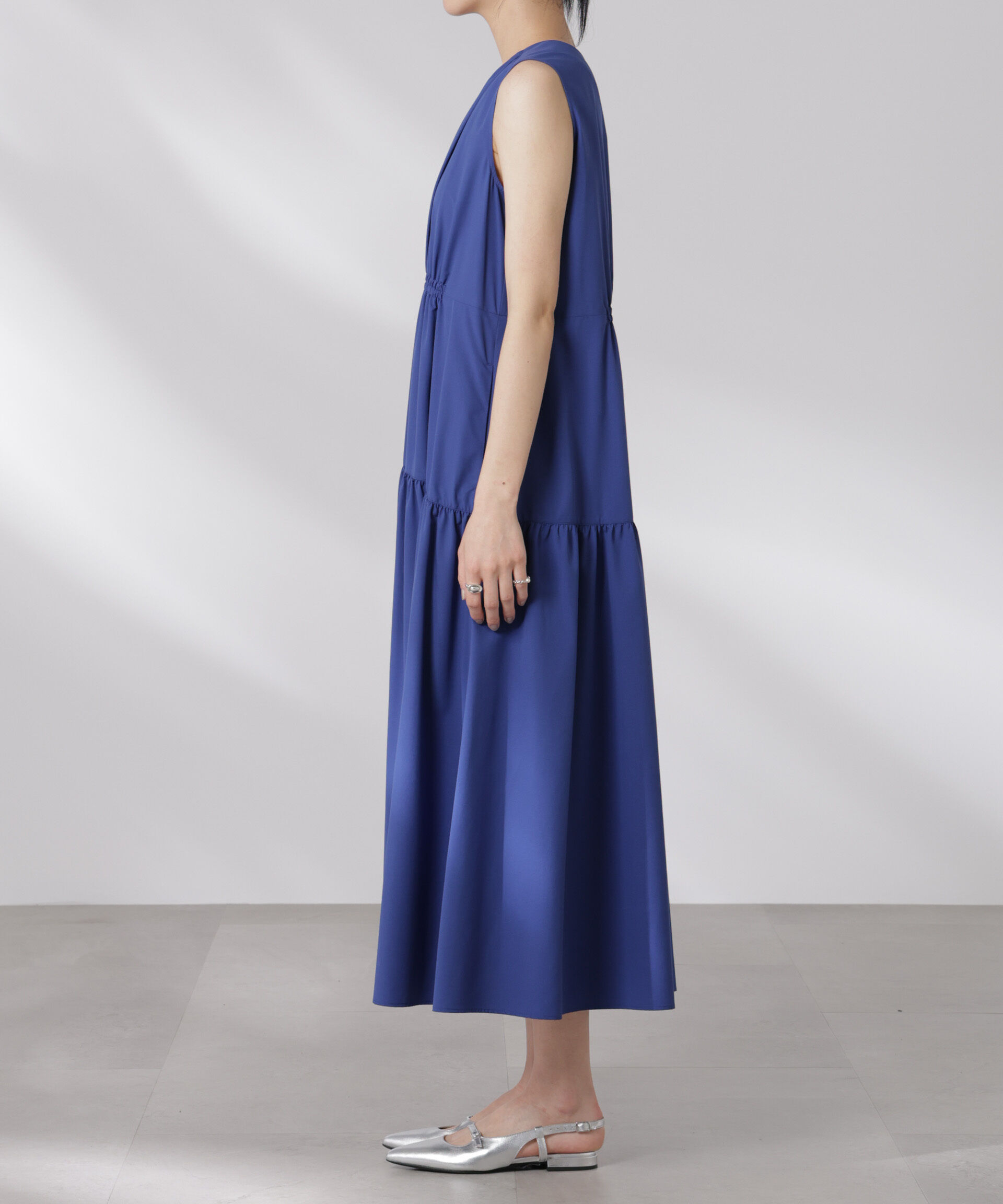 nano･universe「MINOTECH(R)Vネックギャザーティアードワンピース」|ワンピース|