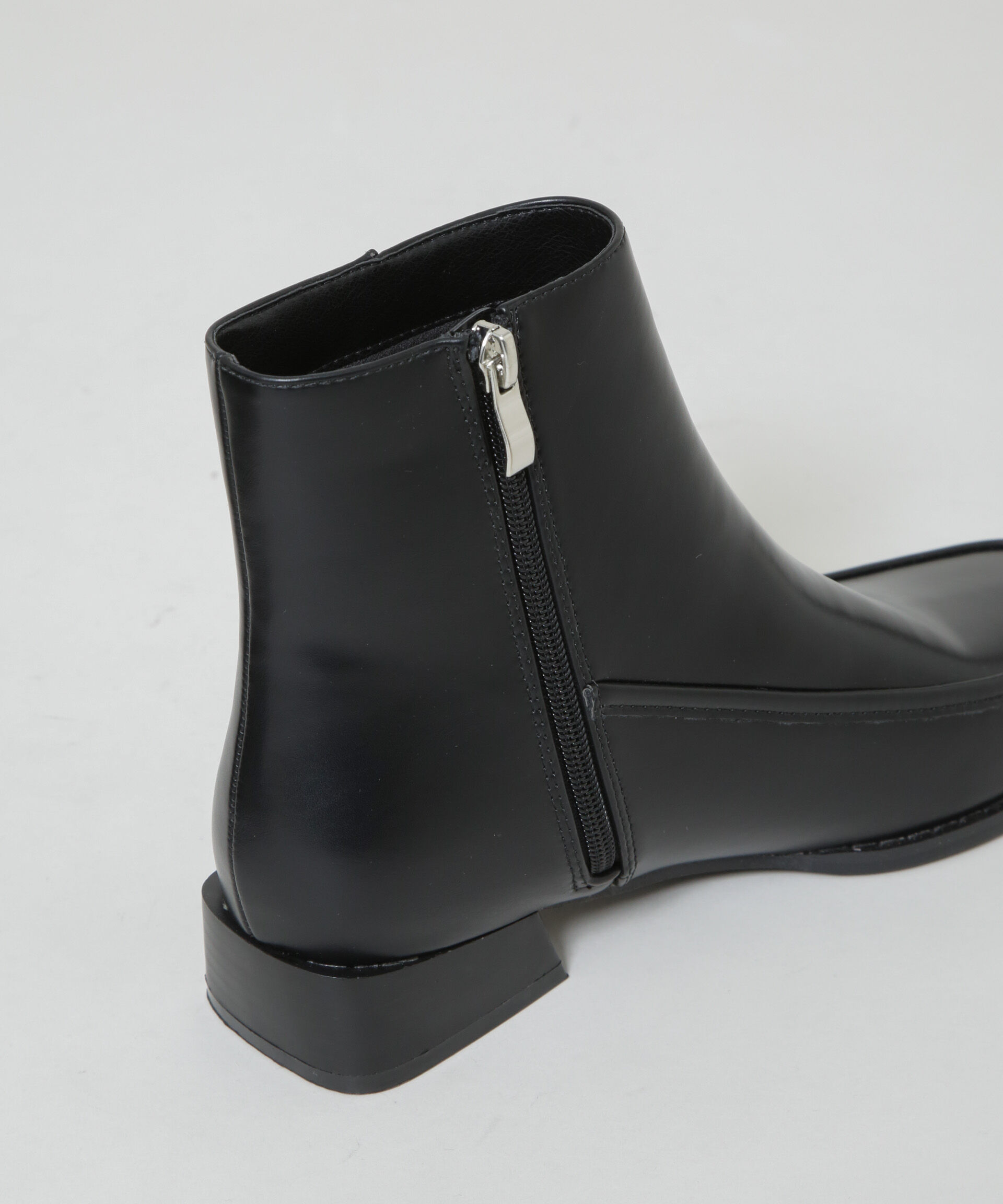 nano･universe「スクエアトゥミドルブーツ」|ショートブーツ|