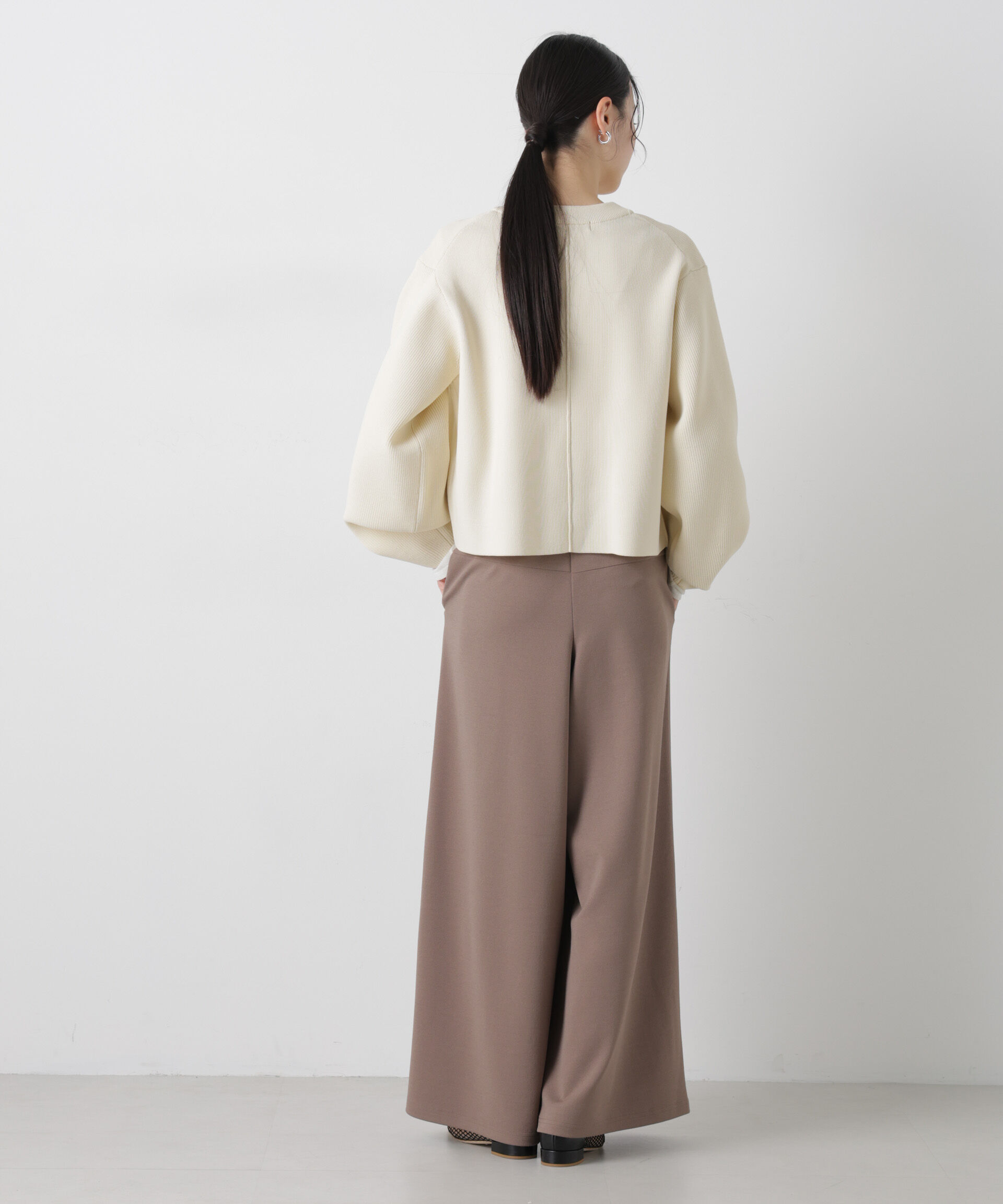 nano･universe「タックワイドカットジョーゼットパンツ」|チノ|