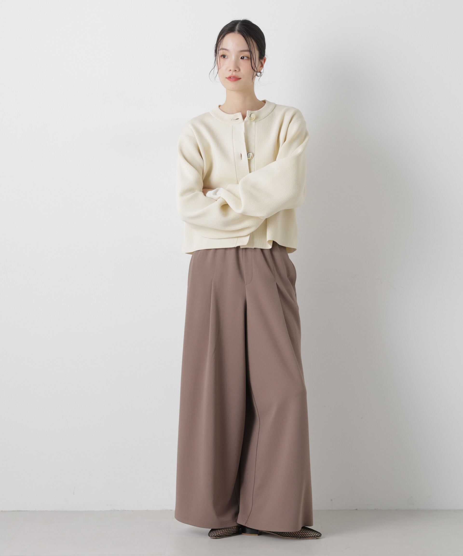 nano･universe「タックワイドカットジョーゼットパンツ」|チノ|