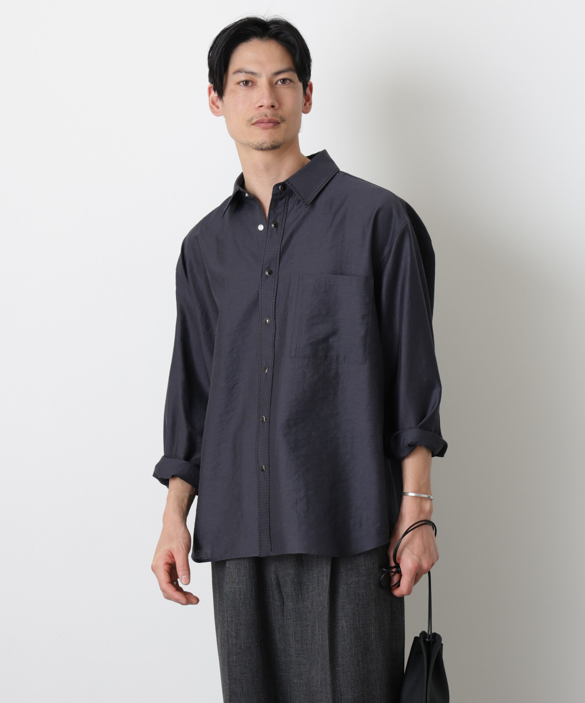 nano･universe「エンブロイダリーシルキーシャツ」|シャツ・ブラウス|グレー