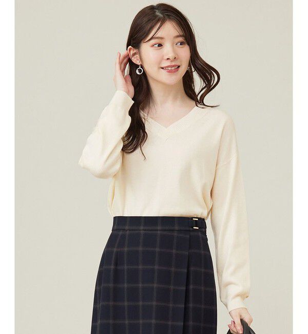 any SiS「【ウールブレンドシリーズ】フロント切替Vネック ニット」|ニット・セーター|アイボリー