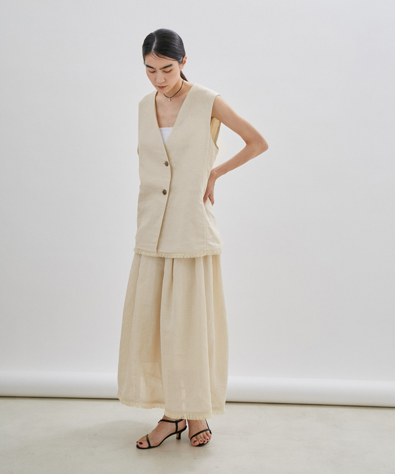 SALON adam et rope'「【NIPPON CULTURE】[抗菌・消臭]葦和紙タックロングスカート」|スカート|