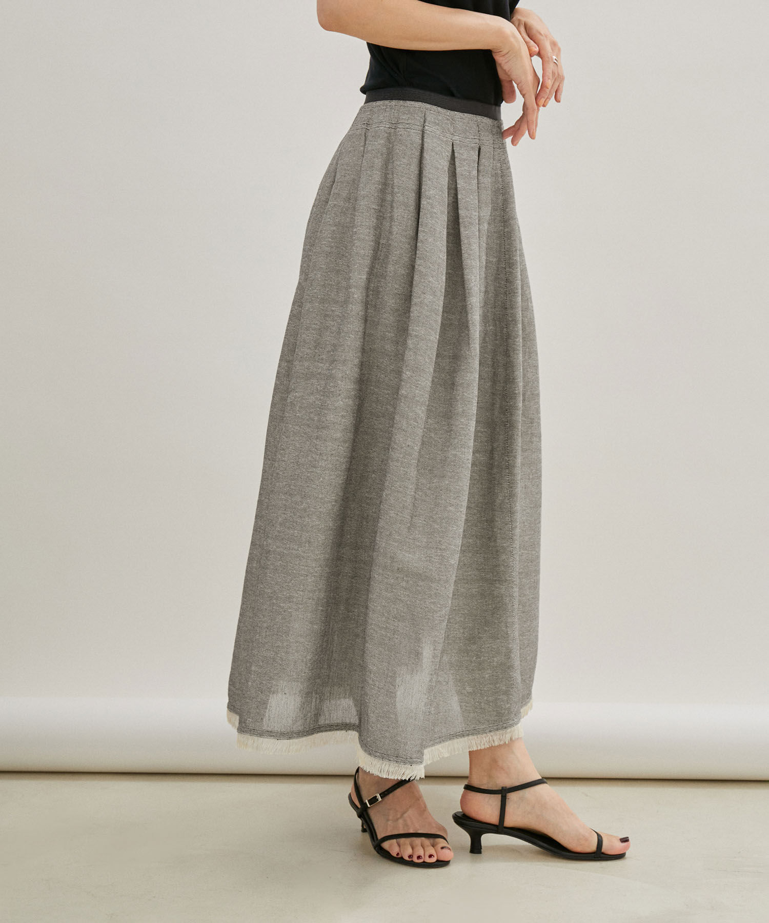 SALON adam et rope'「【NIPPON CULTURE】[抗菌・消臭]葦和紙タックロングスカート」|スカート|