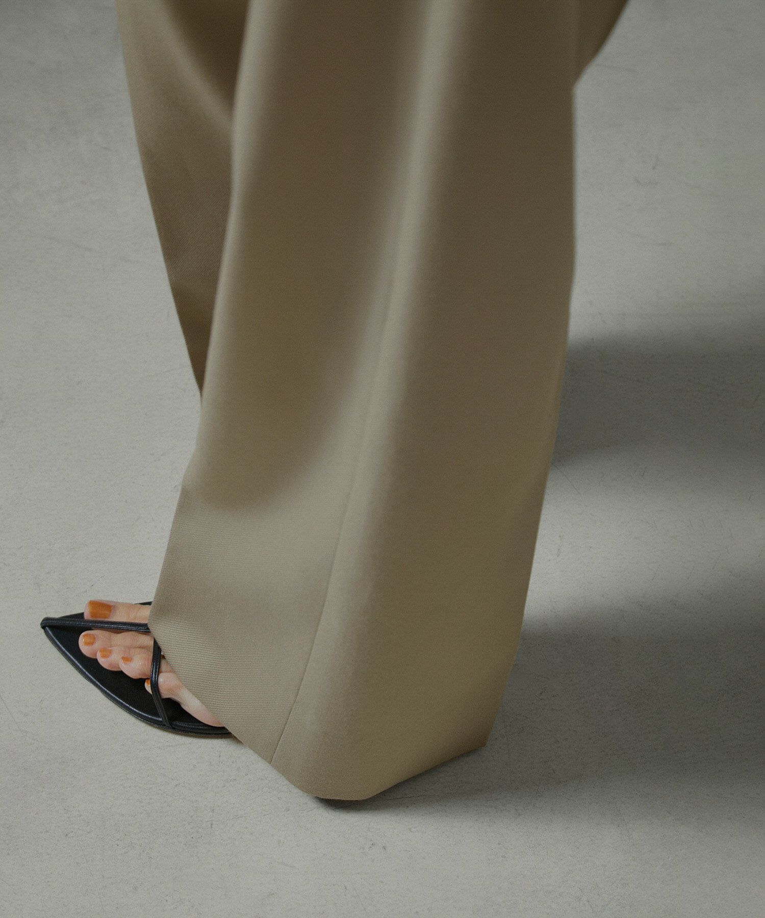 SALON adam et rope'「VISTO WOOL GABA ストレートワイドパンツ」|スラックス|