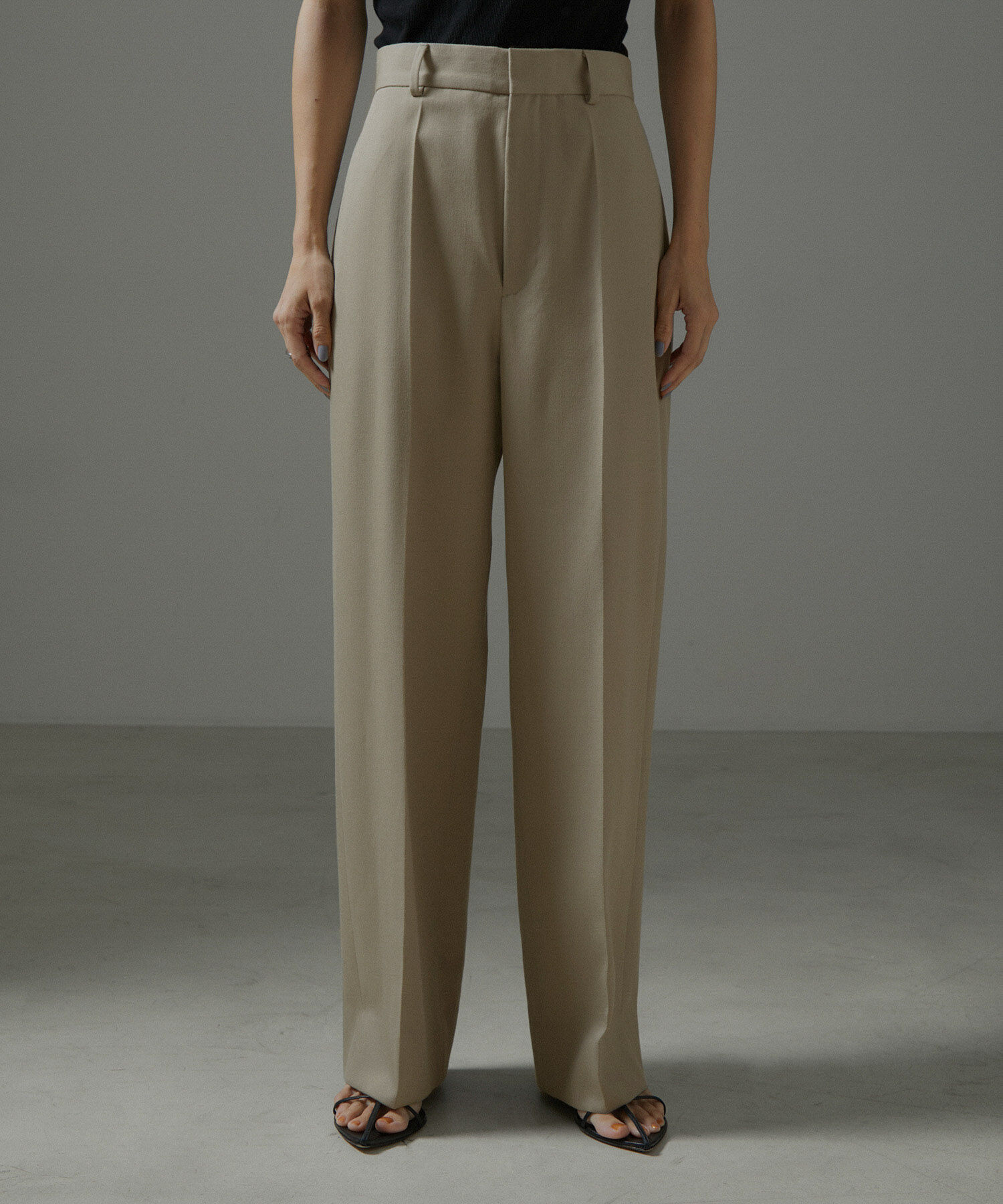 SALON adam et rope'「VISTO WOOL GABA ストレートワイドパンツ」|スラックス|