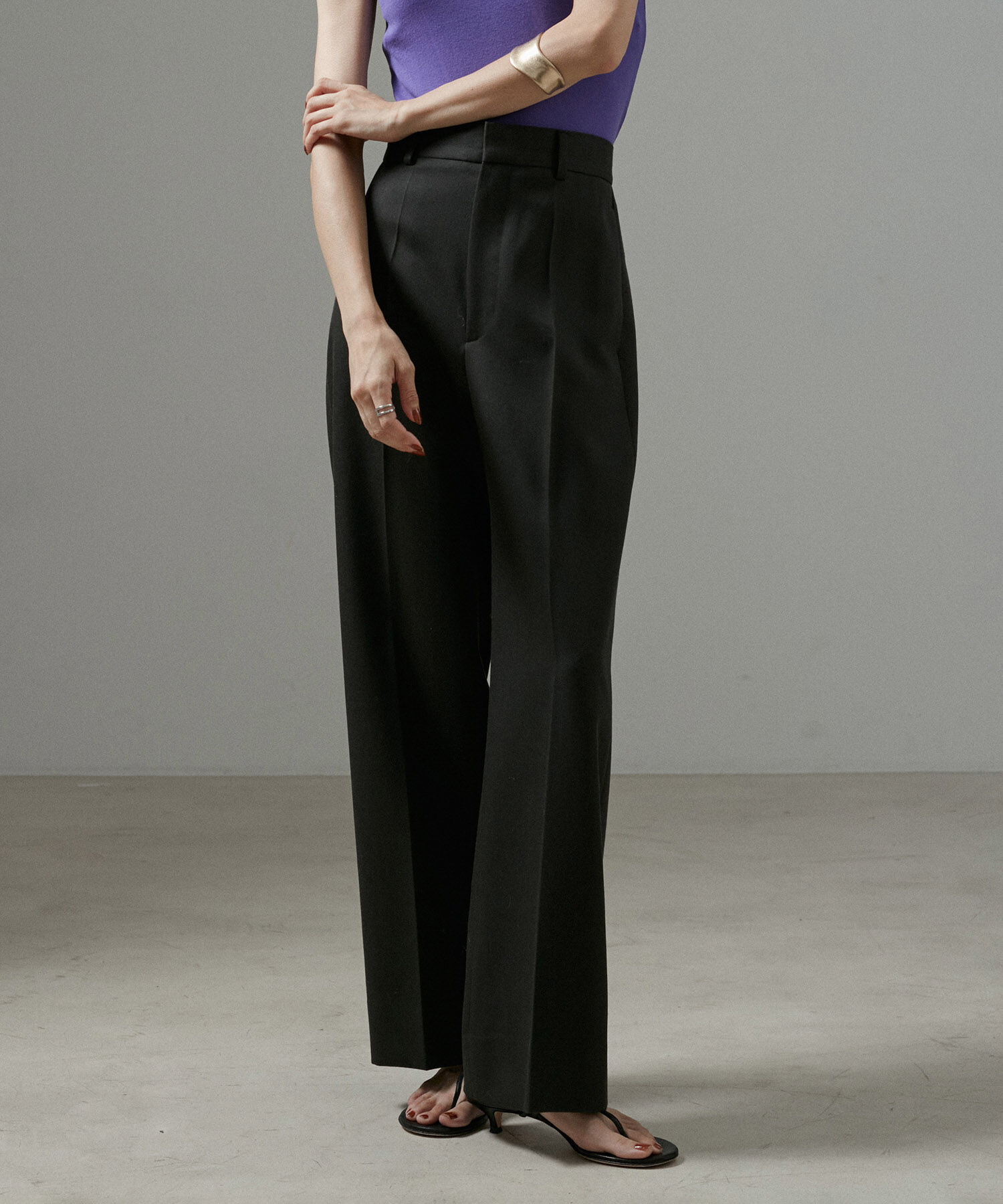 SALON adam et rope'「VISTO WOOL GABA ストレートワイドパンツ」|スラックス|