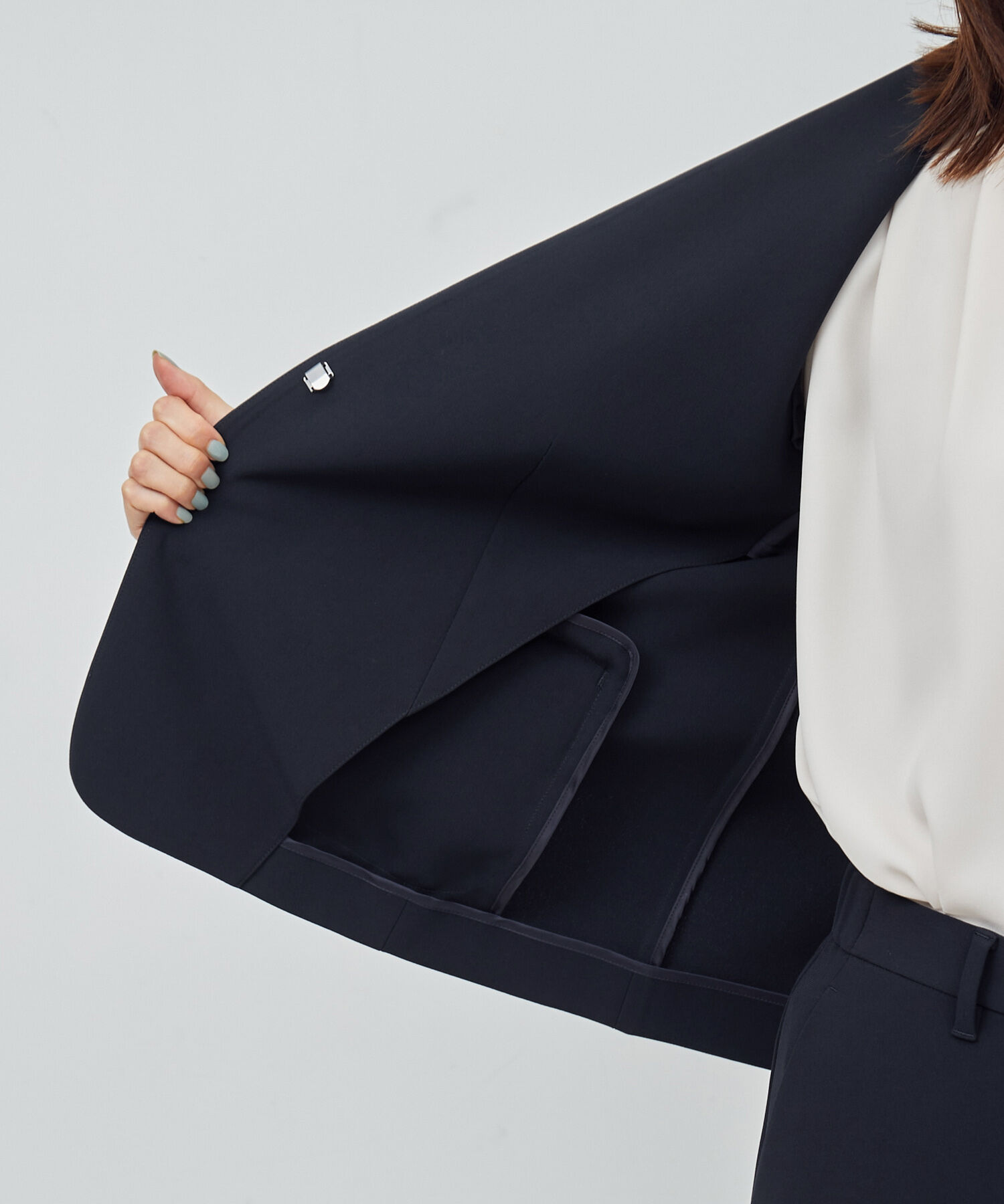 ROPE「トリアセテートダブルクロスVネックジャケット【セレモニー/通勤対応】【洗える】」|ノーカラージャケット|