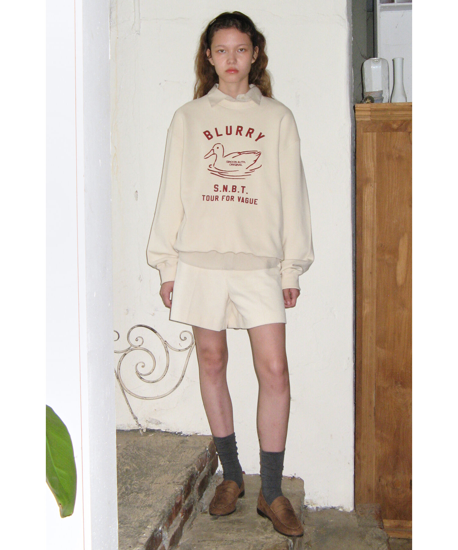 VIS「【韓国人気ブランド/sinoon】プリントスウェットプルオーバー【洗える】」|スウェット・ジャージ|