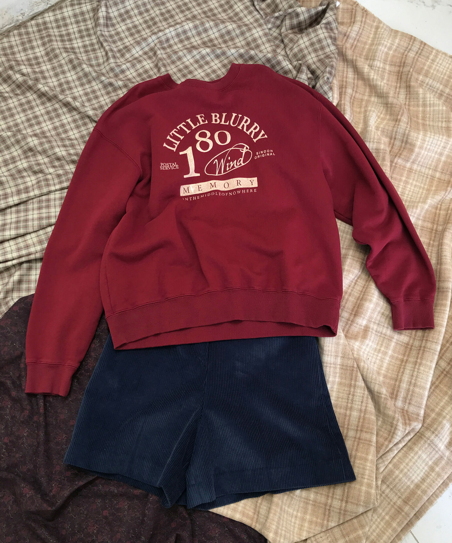 VIS「【韓国人気ブランド/sinoon】ヴィンテージライクスウェットプルオーバー【洗える】」|スウェット・ジャージ|