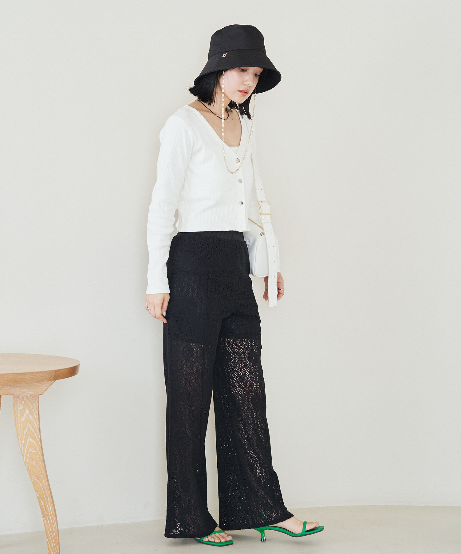 VIS「【吸水速乾】チェーン付つば広バケットハット」|ハット|