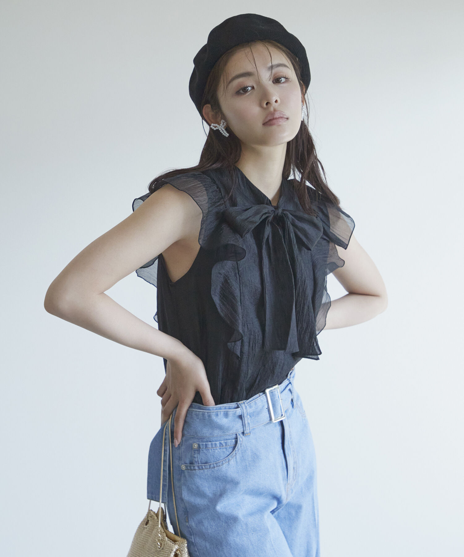 VIS「【新色追加】シャイニーボウタイフリルブラウス【前後2WAY】【洗える】」|シャツ・ブラウス|