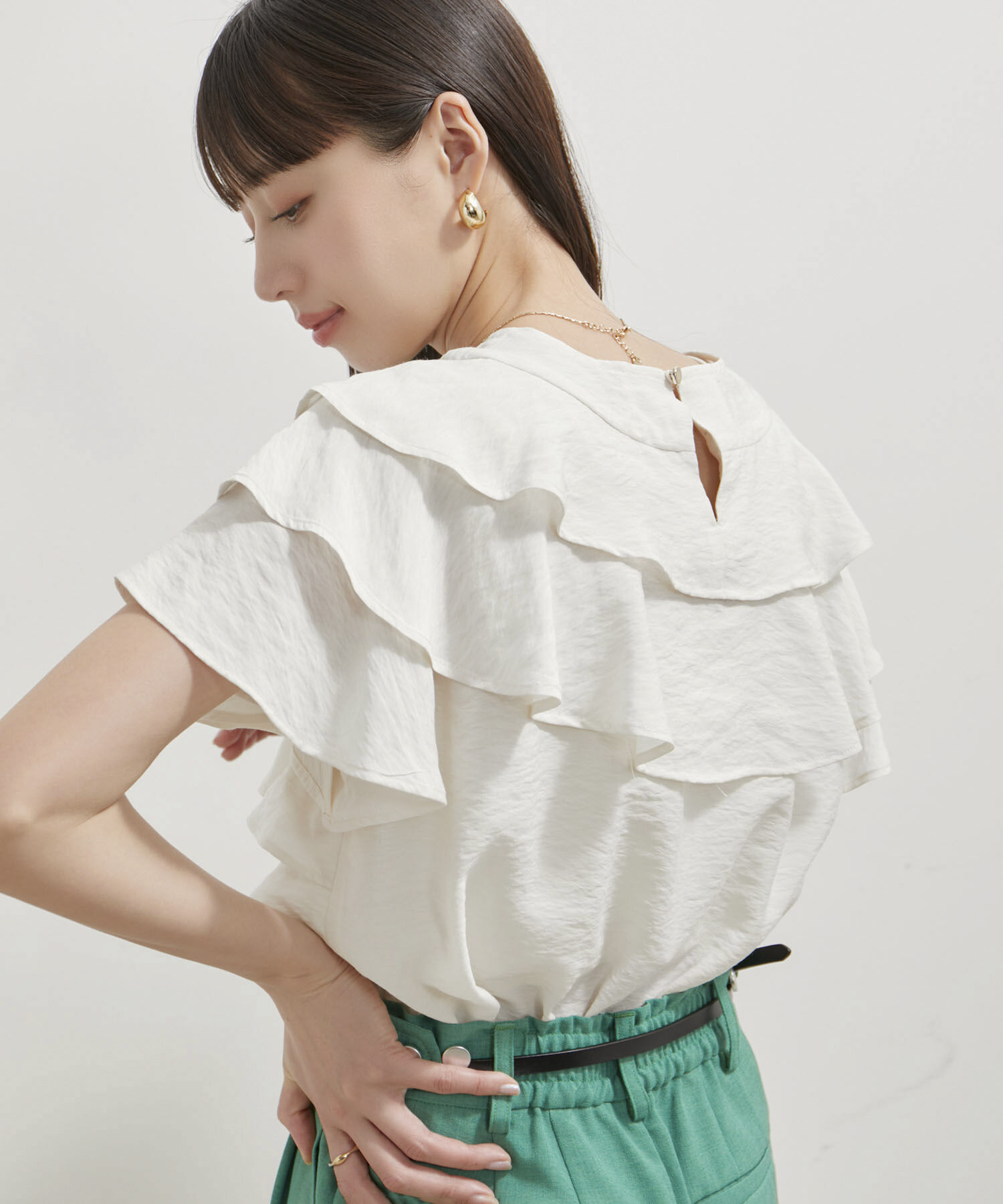 VIS「フリルティアードブラウス」|シャツ・ブラウス|