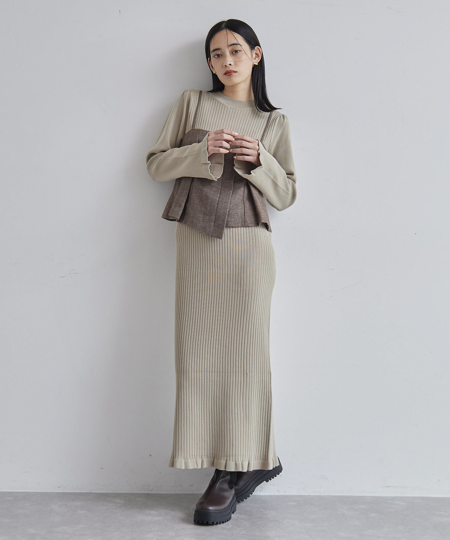 VIS「【SET】ビスチェセット裾ミニフリルリブニットワンピース」|ワンピース|