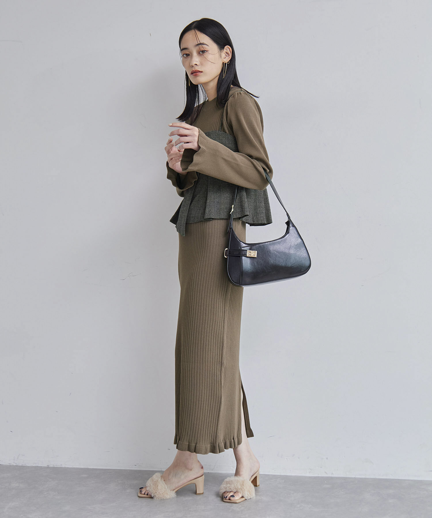 VIS「【SET】ビスチェセット裾ミニフリルリブニットワンピース」|ワンピース|