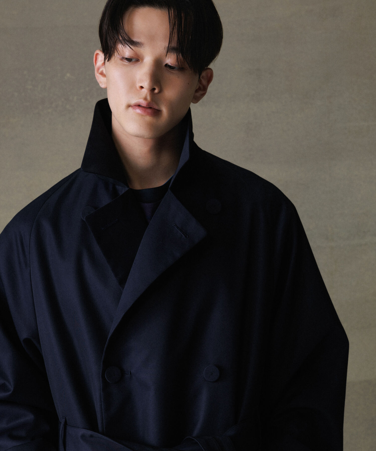 ADAM ET ROPE'「《撥水》ライトウェイトギャバ オーバーサイズ ロング トレンチコート / ユニセックス」|トレンチコート|