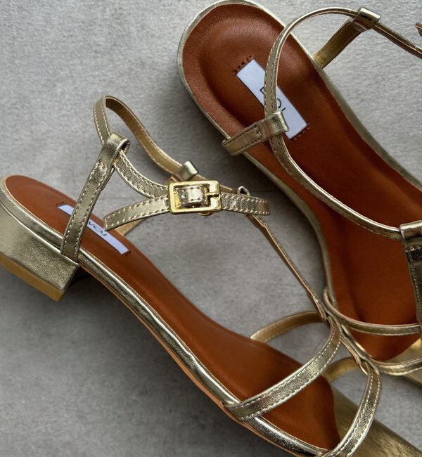  「ポインテッドストラップサンダル」|パンプス|