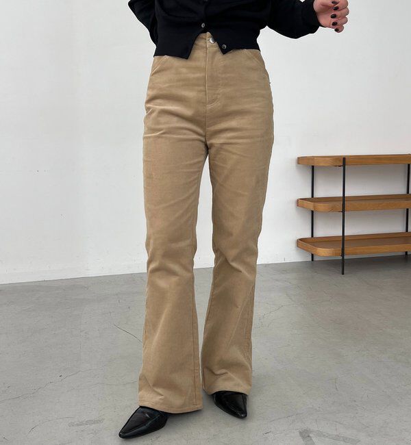  「【新色/レイヤード対応】コーデュロイフレアパンツ」|チノ|ベージュ