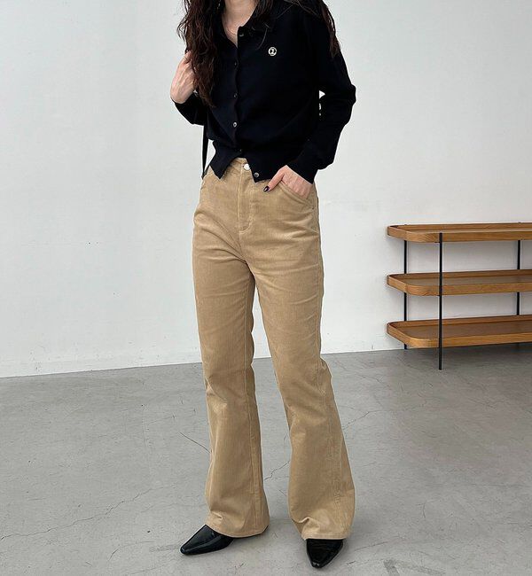  「【新色/レイヤード対応】コーデュロイフレアパンツ」|チノ|