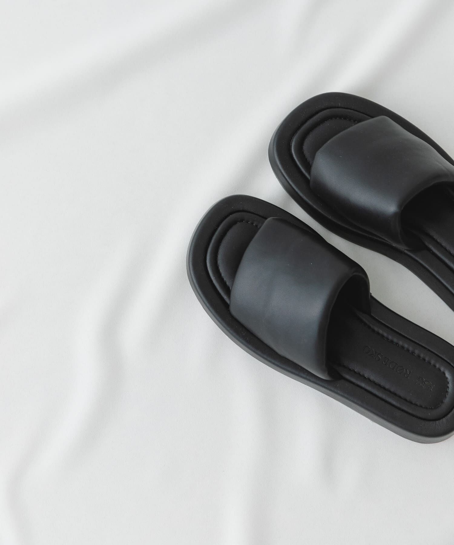 RODE SKO「プラットフォームパフサンダル」|サンダル|