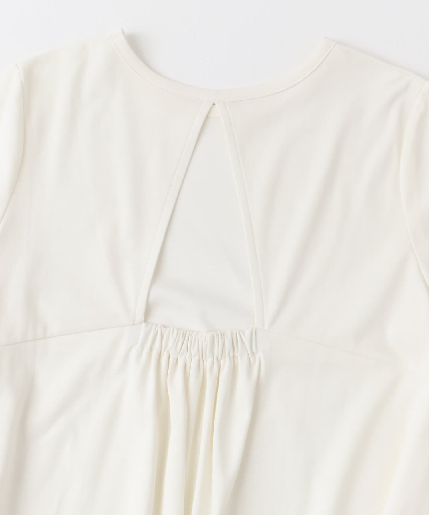 URBAN RESEARCH ROSSO「『UR TECH』F by ROSSO　UVCUTバックオープンフレアTシャツ」|Tシャツ・カットソー|