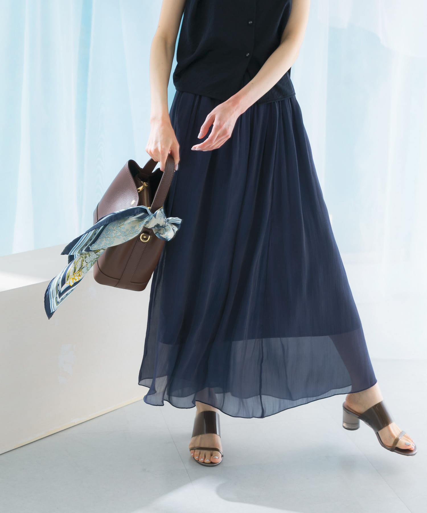 URBAN RESEARCH ROSSO「グロッシーギャザーフレアスカート」|スカート|