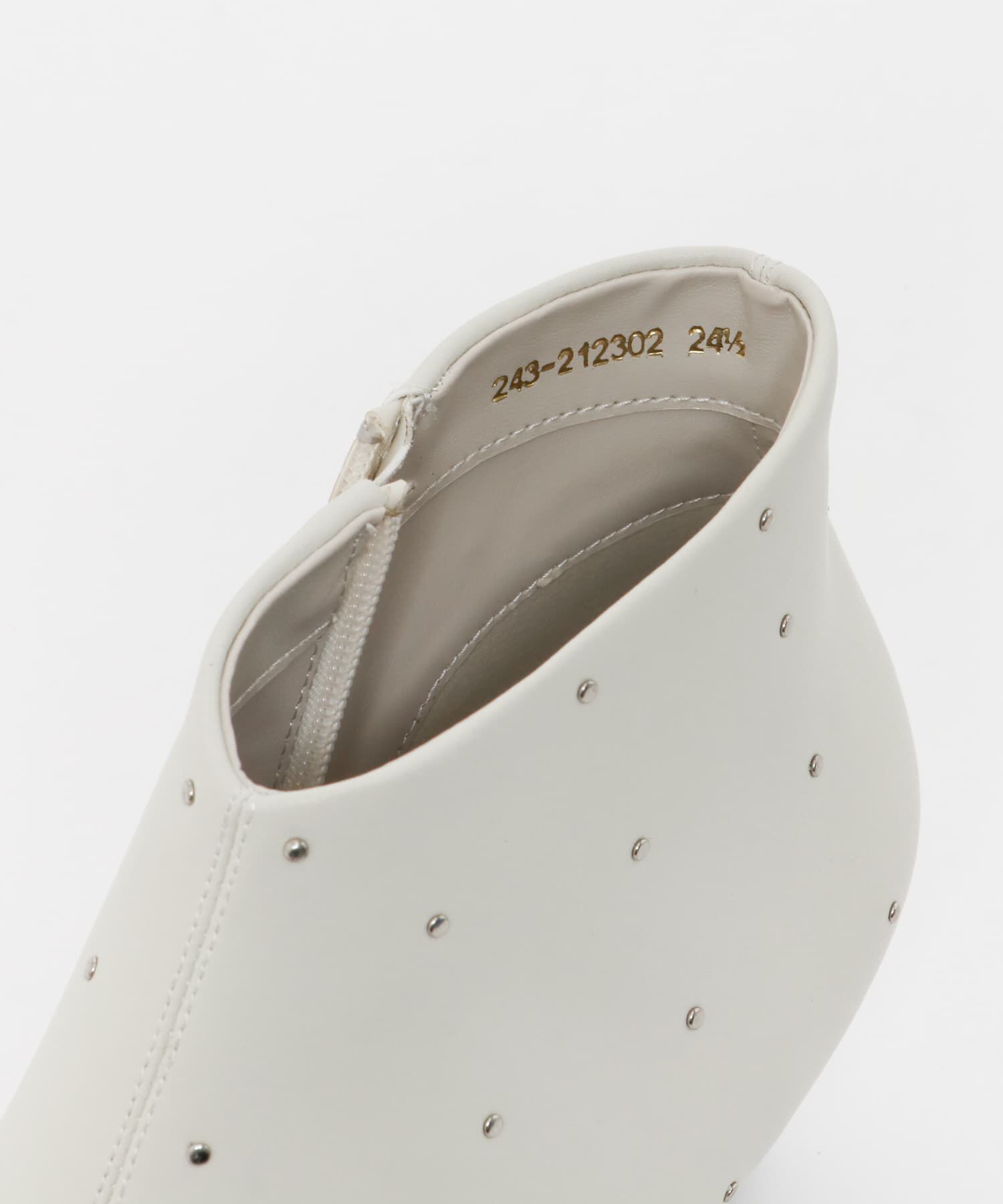 URBAN RESEARCH ROSSO「LE VERNIS　Stud pointed boots」|ショートブーツ|