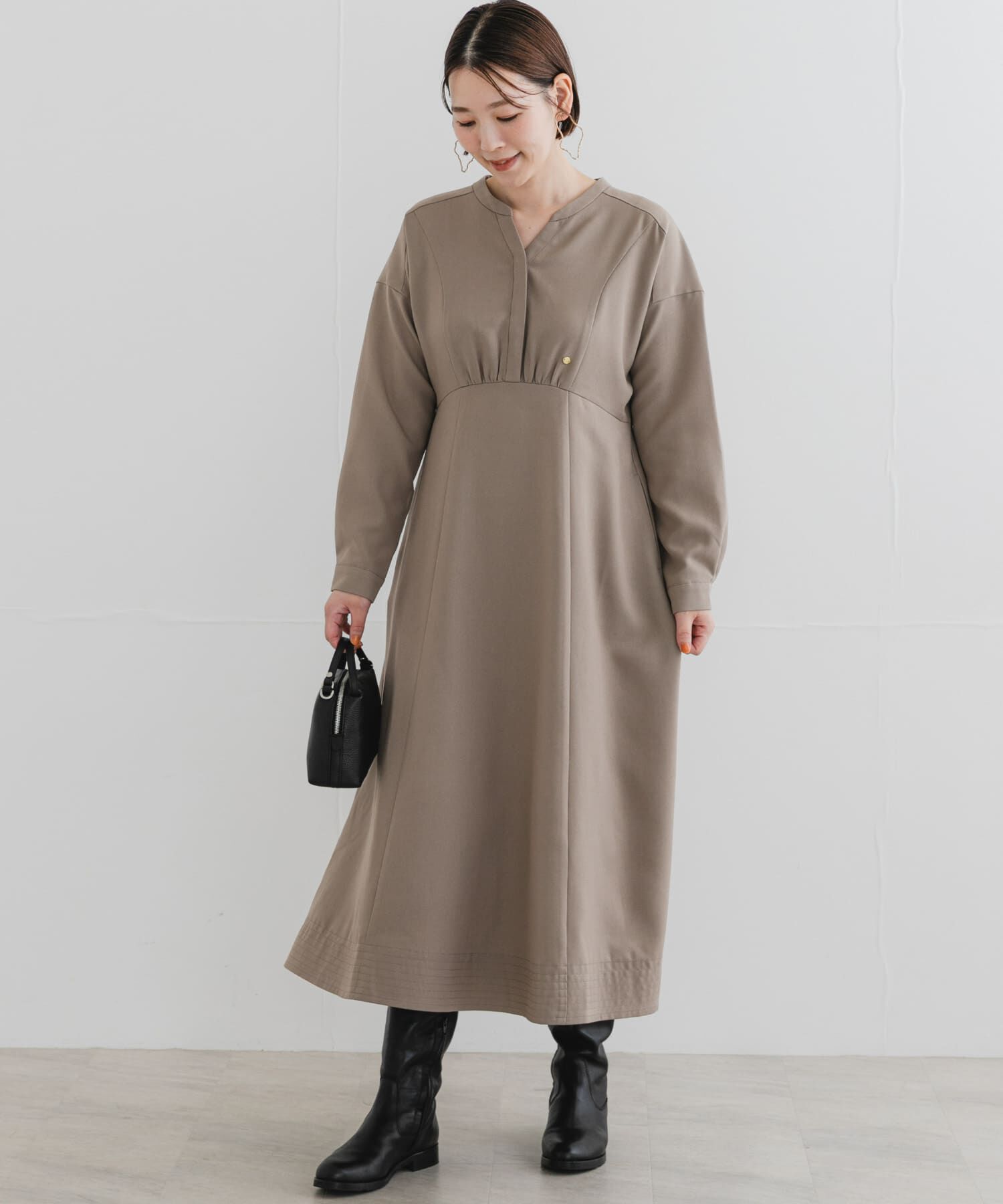 URBAN RESEARCH ROSSO「『UR TECH SMOOTHLUXE』F by ROSSO　キーネックワンピース」|ワンピース|