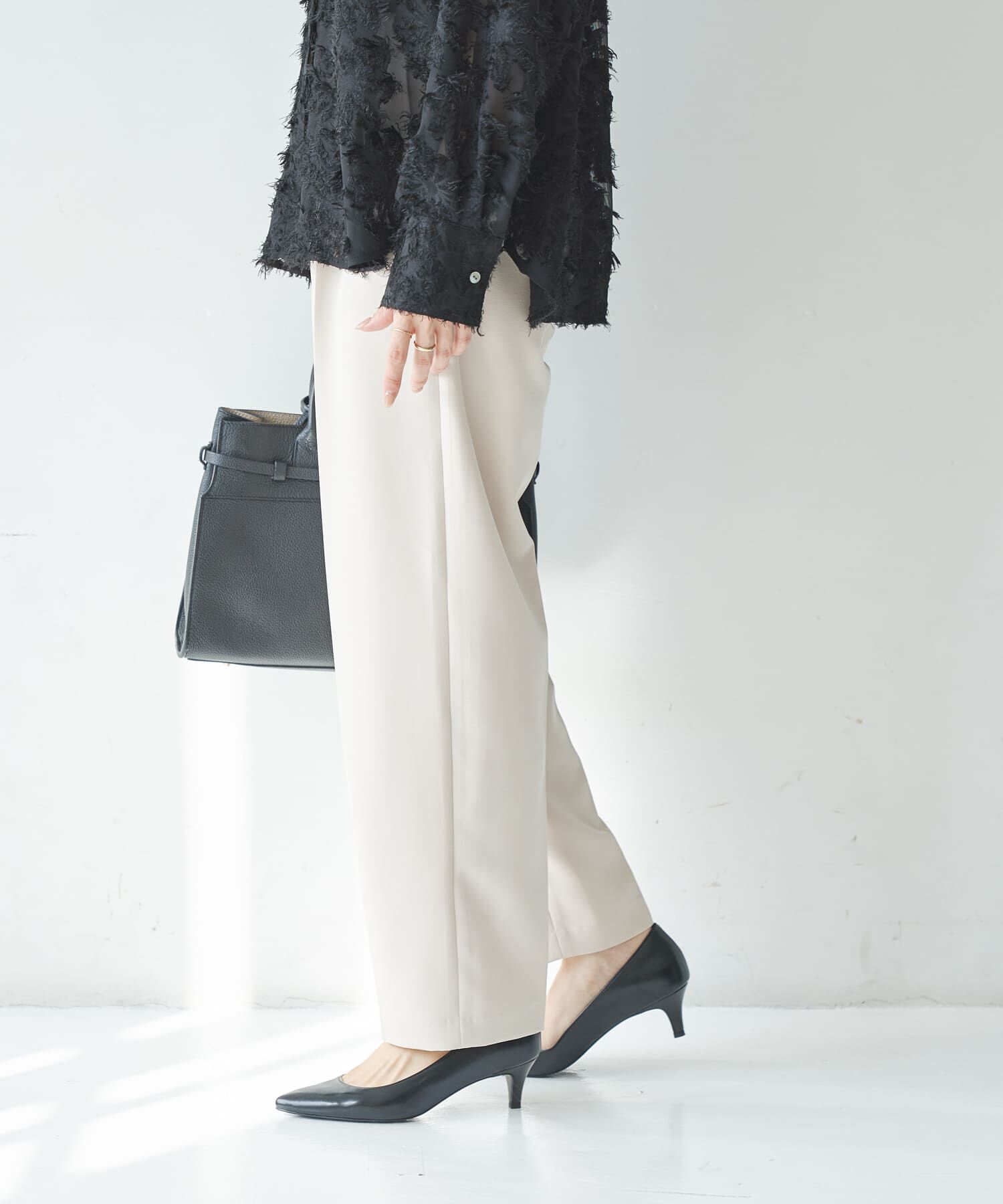 URBAN RESEARCH「『3サイズ展開』タックテーパードパンツ」|その他|