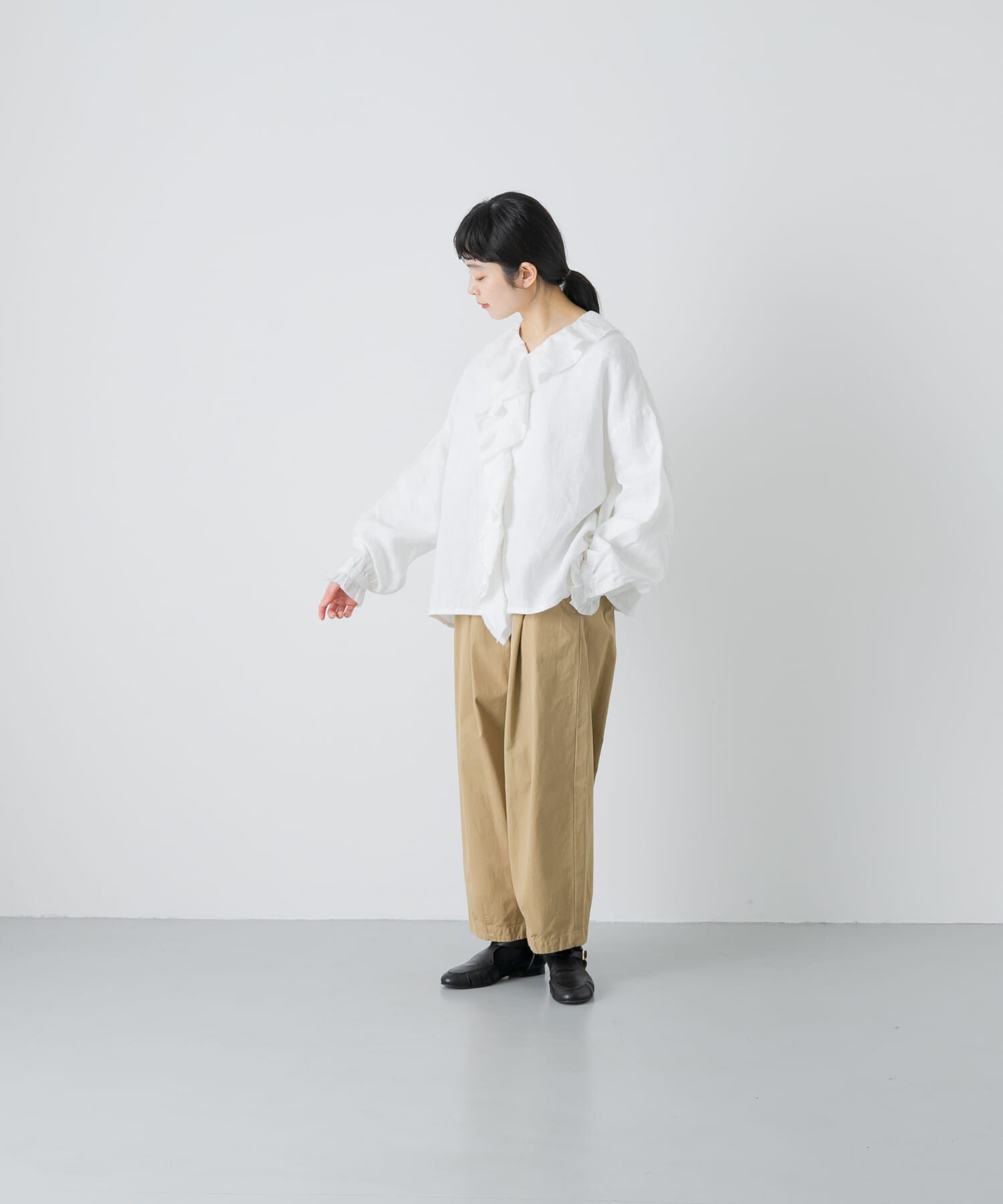 かぐれ「リネンフリルカラーシャツ」|シャツ・ブラウス|