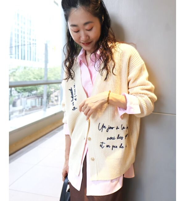  「メッセージ刺繍Vカーディガン」|カーディガン|