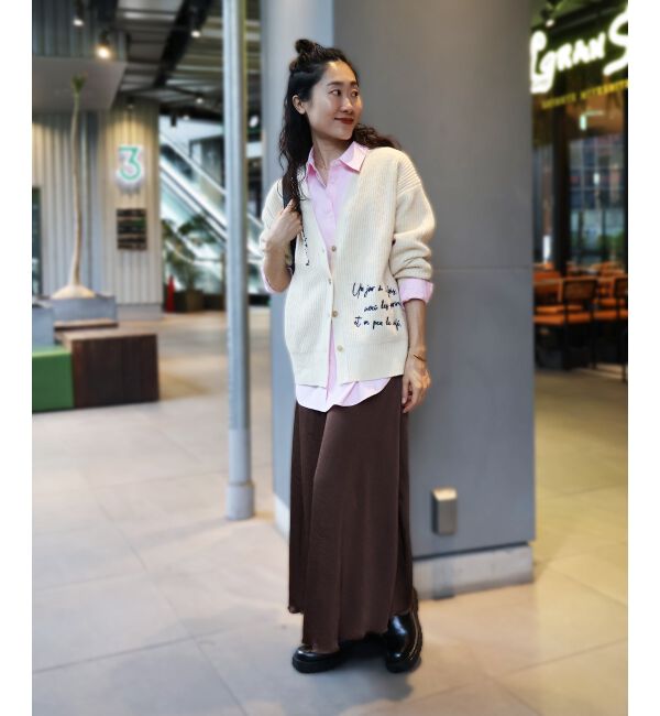  「メッセージ刺繍Vカーディガン」|カーディガン|