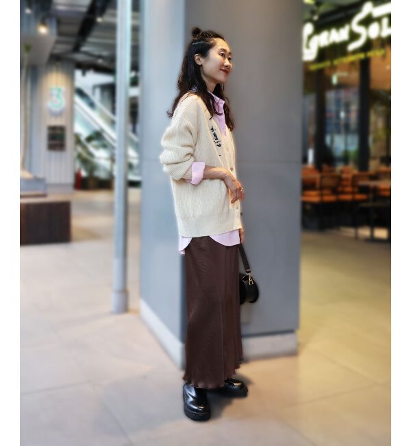  「メッセージ刺繍Vカーディガン」|カーディガン|