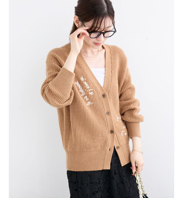  「メッセージ刺繍Vカーディガン」|カーディガン|