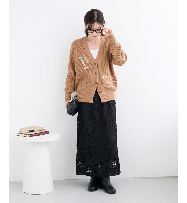 「メッセージ刺繍Vカーディガン」|カーディガン|
